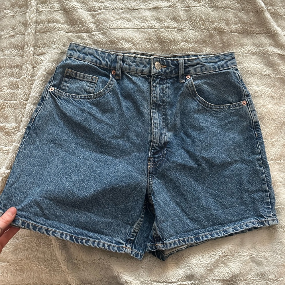 Zara high-waisted mom fit shorts